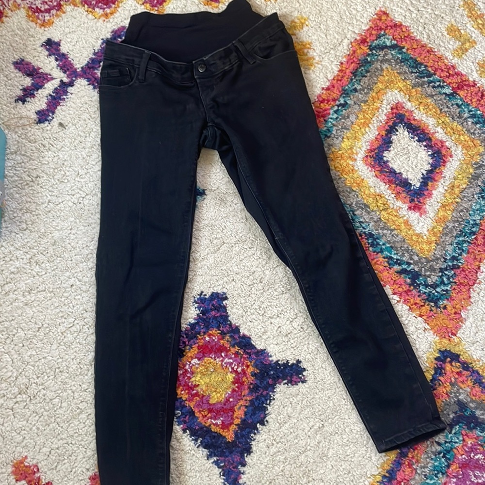 Old Navy Maternity jeans- size 4